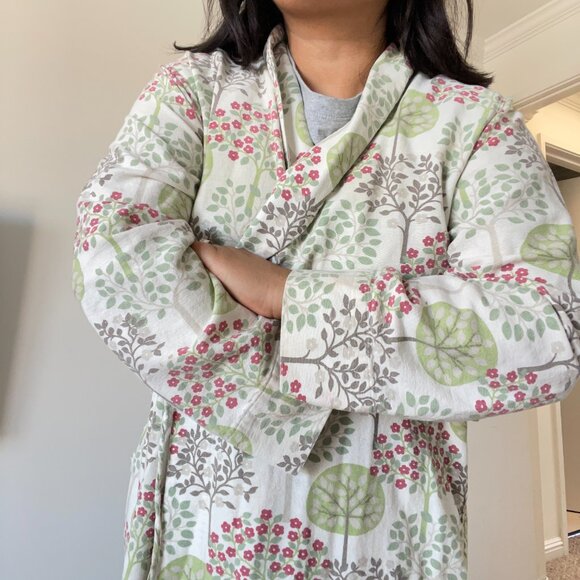 Garnet Hill Robe  made in Poland with German Fabric (sz S) - Picture 3 of 9